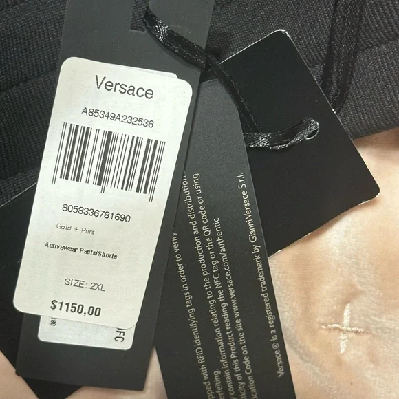 New VERSACE
Barocco Logo Sweatpants - Picture 10 of 10